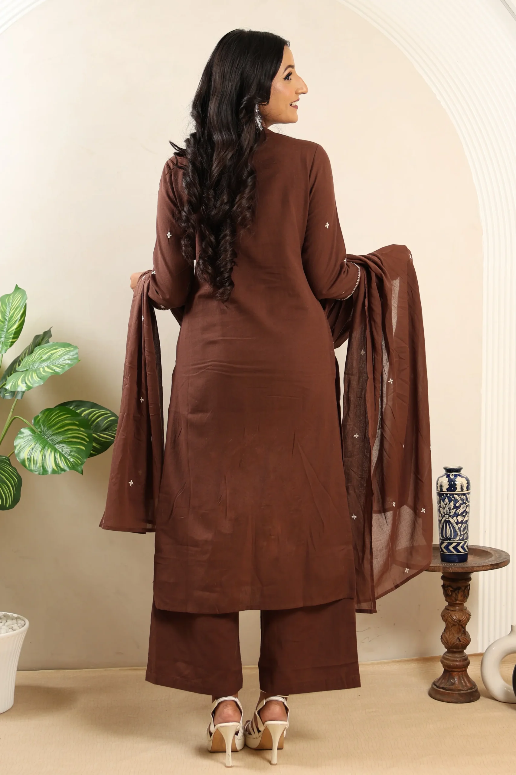 Brown Straight-Line Three-Piece Suit with Cotton Dupatta - Image 3