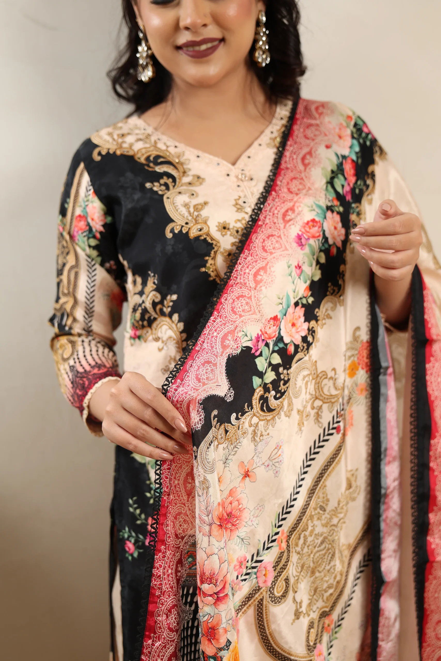 Peach Straight Muslin Suit with Muslin Dupatta - Image 4