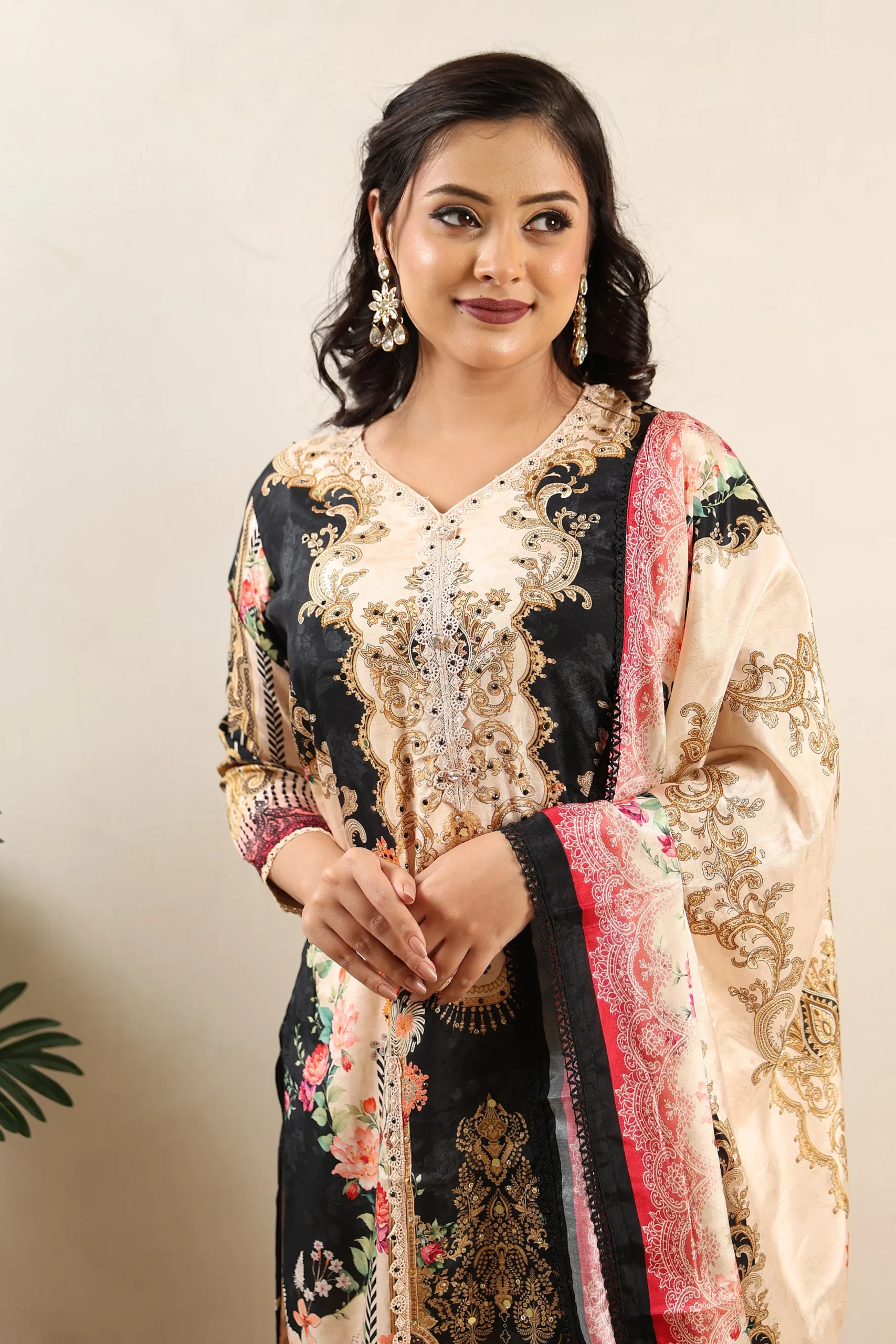 Peach Straight Muslin Suit with Muslin Dupatta - Image 2