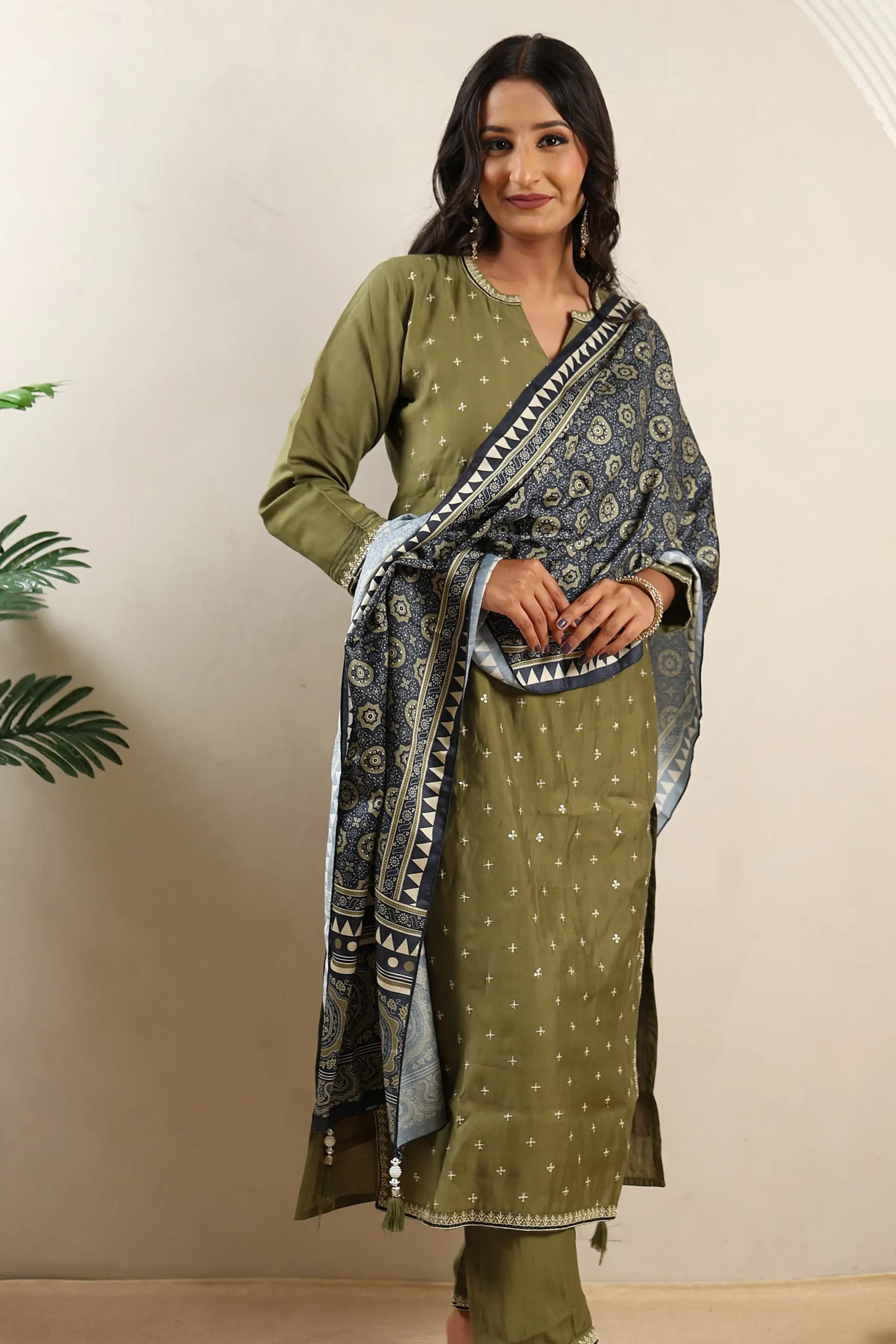 Green Printed Straight Suit with Cotton Dupatta - Image 3