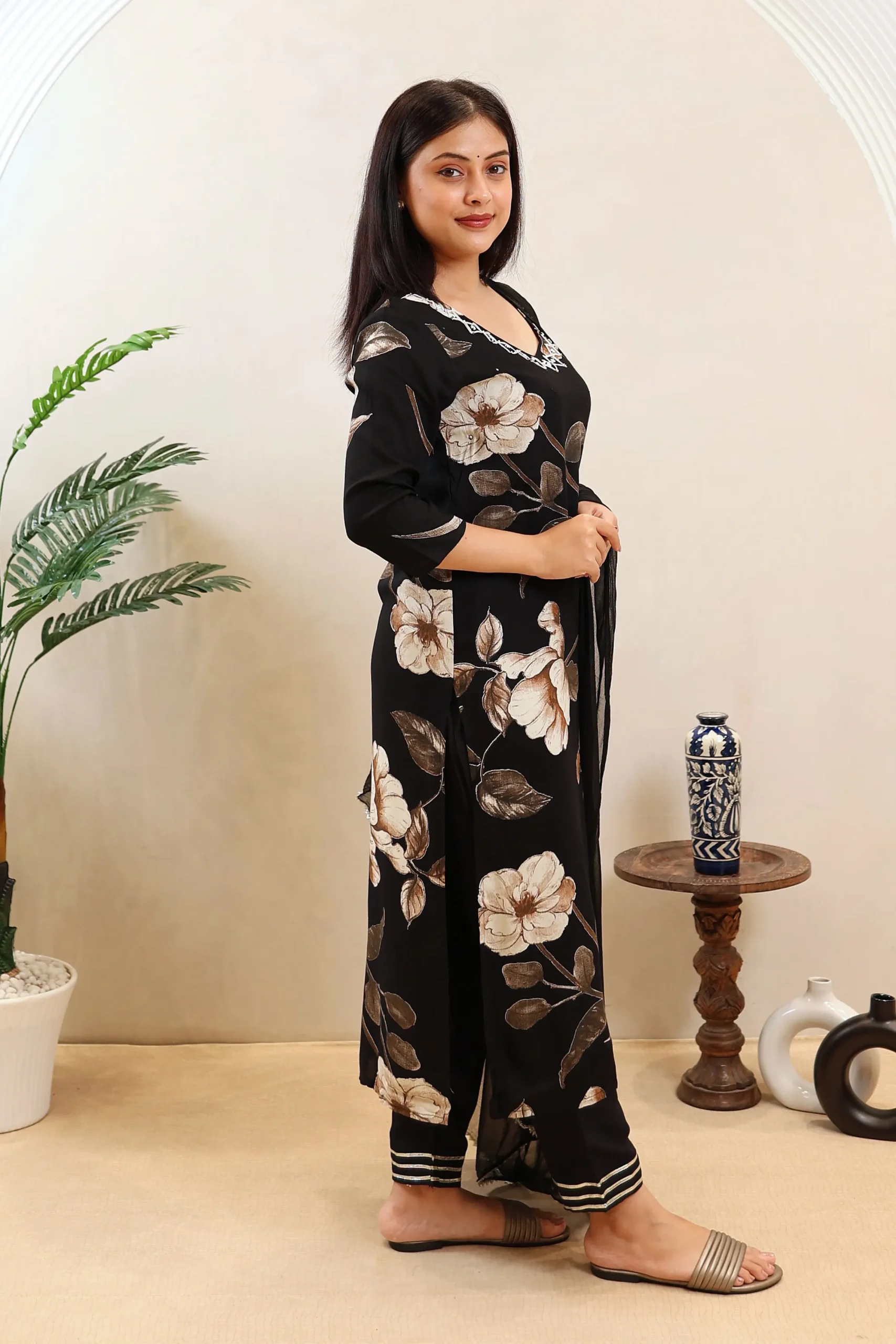 Straight Suit with Cotton Dupatta and Thread Work - Image 6