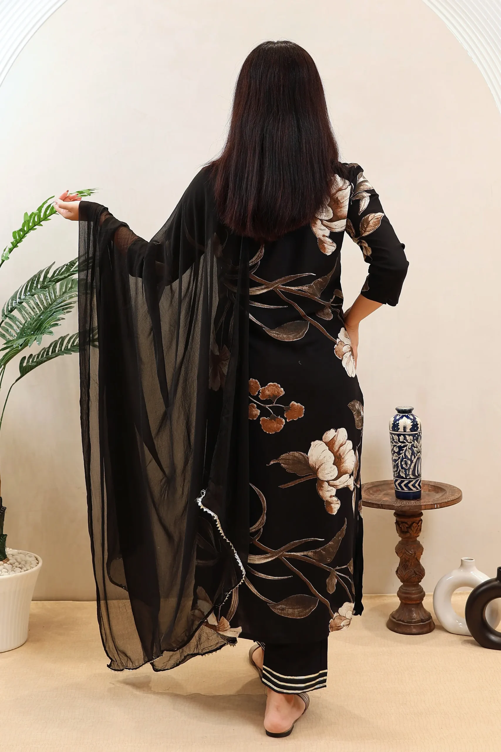 Straight Suit with Cotton Dupatta and Thread Work - Image 9