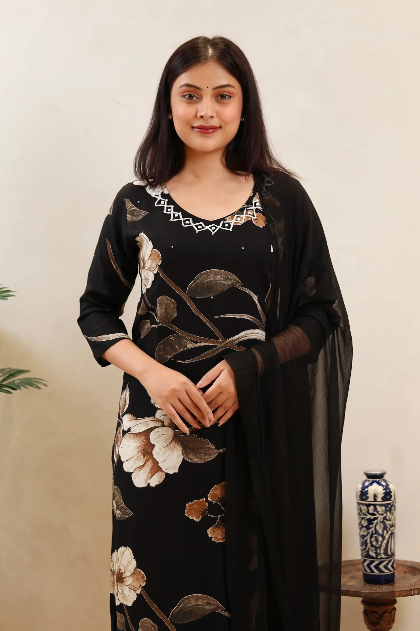 Straight Suit with Cotton Dupatta and Thread Work - Image 7