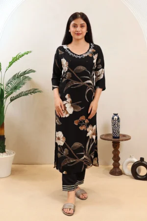 Straight Suit with Cotton Dupatta and Thread Work