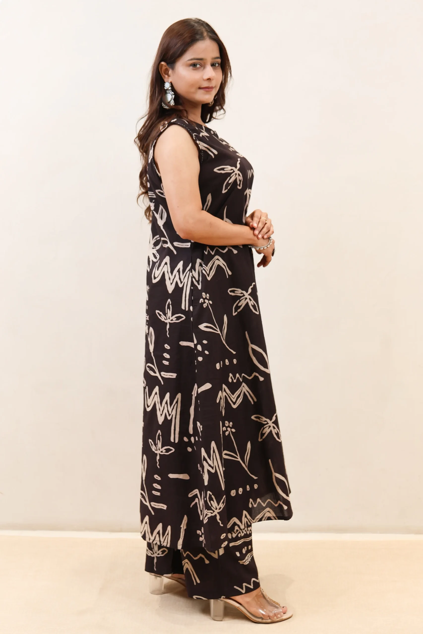 Two-Piece Cotton Suit - Image 5